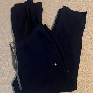 Figs Maternity Women's Navy Scrub Set